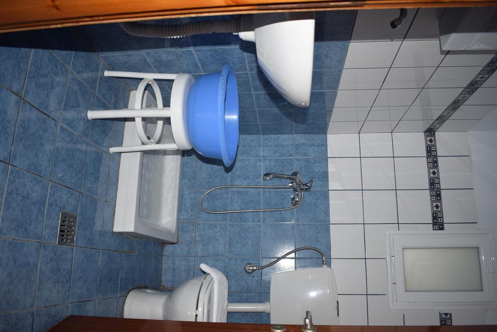 コイニラHouse Mantesosアパートメント エクステリア 写真
